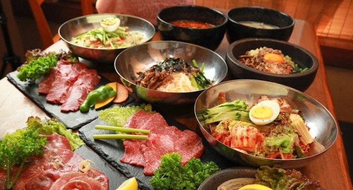 和牛炭火焼肉 よつば亭