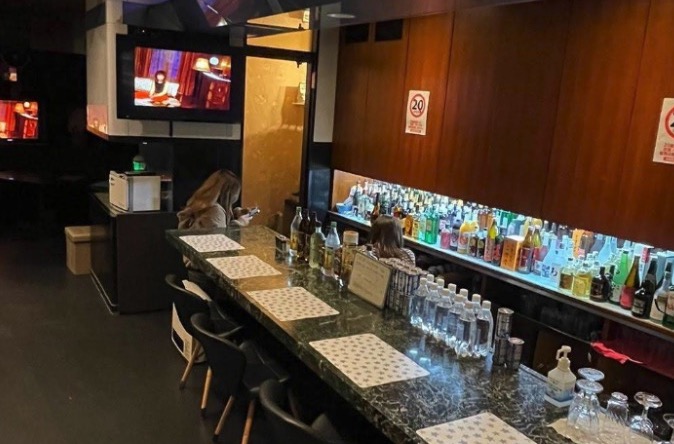 カラオケスナックあくあ